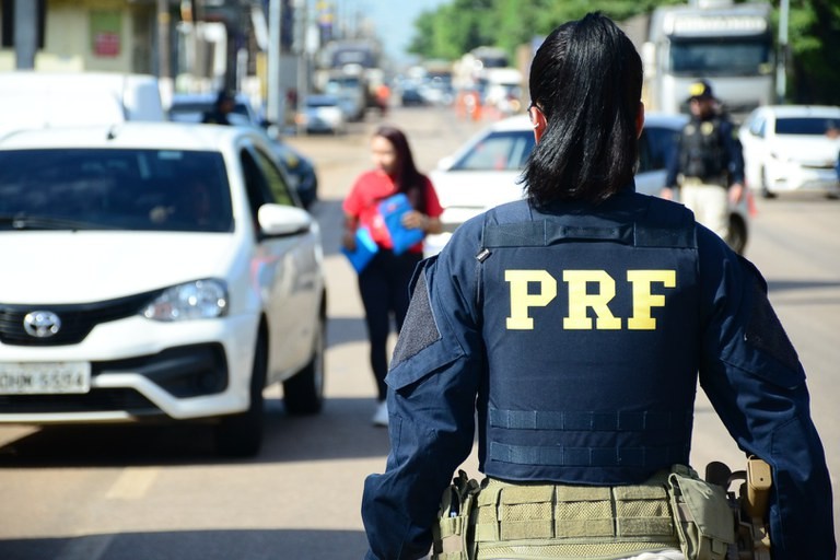 prf-inicia-operacao-para-fiscalizar-rodovias-durante-feriado-de-finados-em-ro
