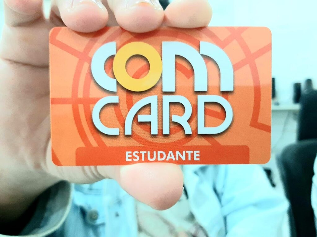 estudantes-podem-fazer-o-recadastramento-do-comcard-de-forma-online;-veja-como