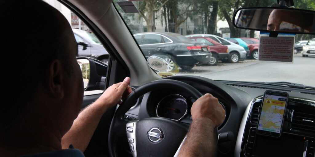 rj:-cobranca-por-ar-condicionado-em-carros-de-aplicativo-e-abusiva