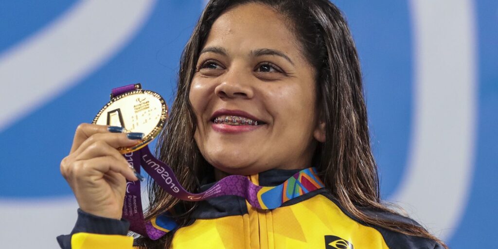 morre-a-nadadora-joana-neves,-multimedalhista-paralimpica,-aos-37-anos