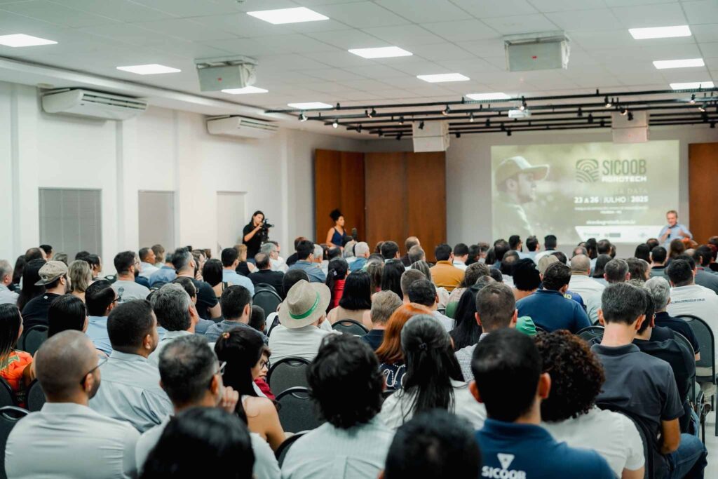 sicoob-agrotech-agora-e-agroshow-e-trara-em-2025-novo-conceito-de-fazer-negocio