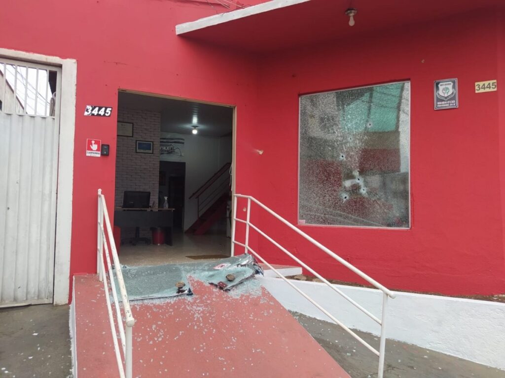 suspeitos-de-atentado-contra-jornal-de-ro-sao-denunciados-a-justica