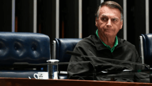 defesa-de-bolsonaro-pede-a-moraes-prorrogacao-de-prisao-domiciliar