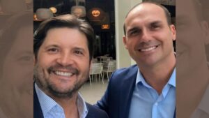 eduardo-bolsonaro-desiste-de-vaga-como-suplente-de-andre-do-prado