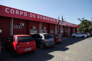 homem-desaparece-apos-barco-bater-em-balsa-em-pimenteiras-do-oeste,-ro