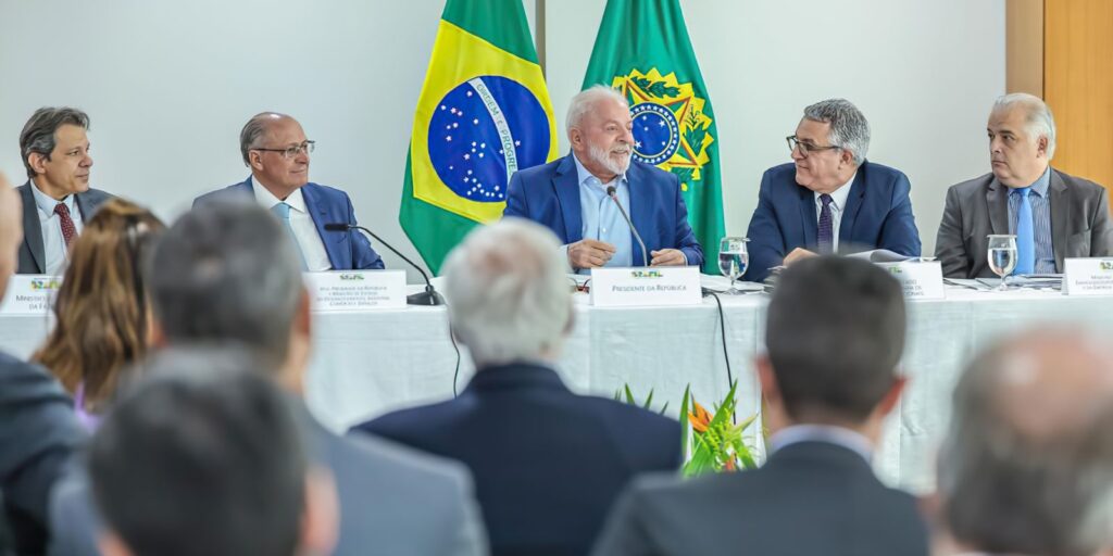 grupo-de-empresarios-entrega-propostas-para-melhorar-acesso-ao-credito