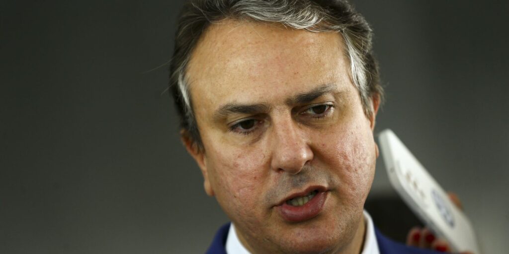 mec-descarta-cancelamento-do-enem-apos-suposto-vazamento-de-imagens