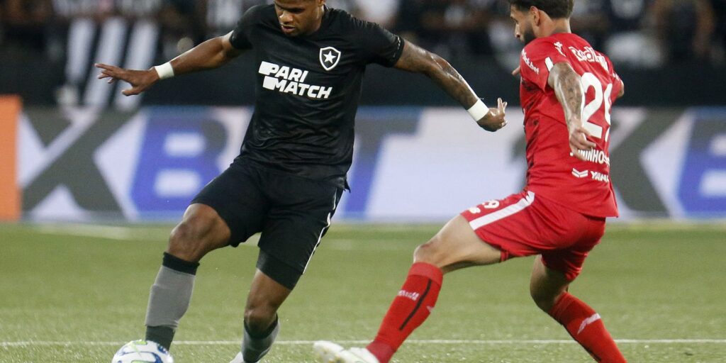 botafogo-tenta-retomar-ponta-do-brasileiro-diante-do-bragantino