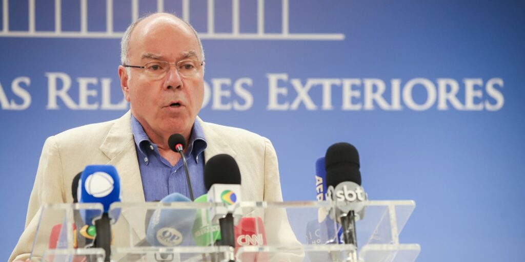 chanceler-comemora-repatriacao-e-diz-que-conflito-em-gaza-e-gravissimo