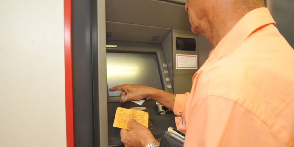 bancos-fecham-nesta-quarta-feira-e-reabrem-na-quinta