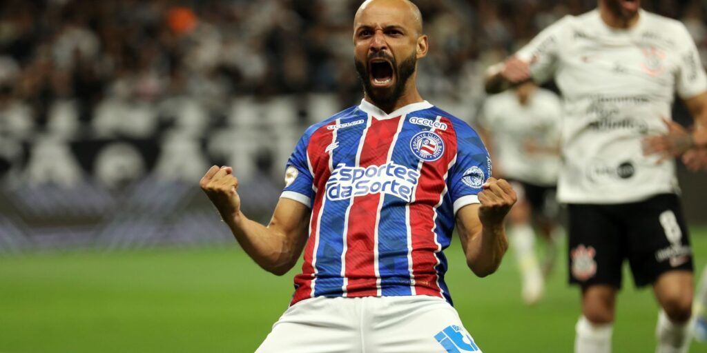 bahia-atropela-corinthians-e-dorme-fora-do-z4-do-brasileiro