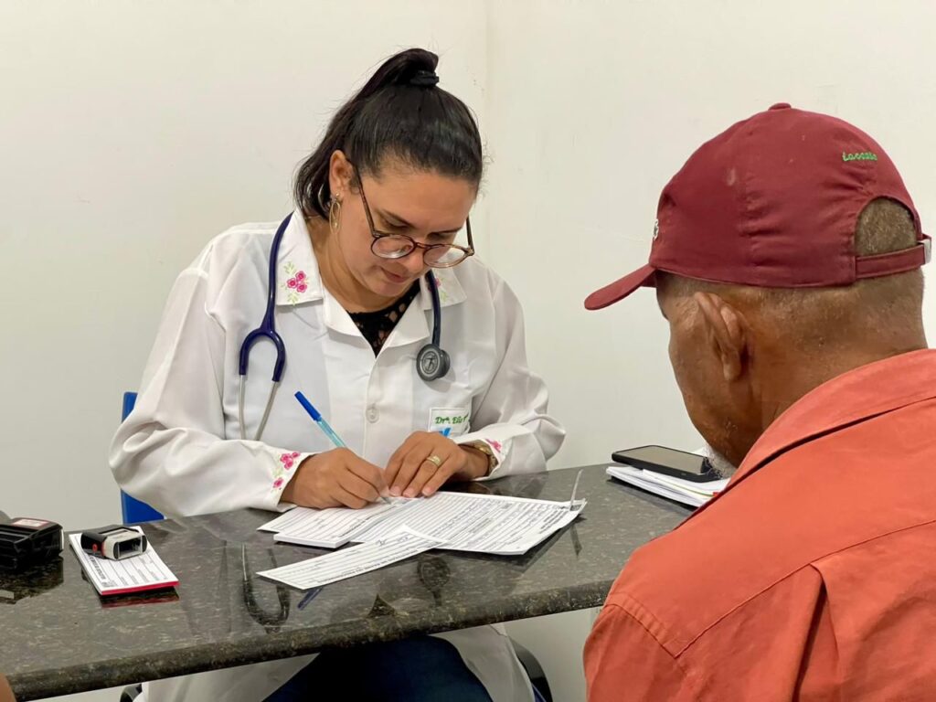 prefeitura-de-cruz-encerra-‘novembro-azul’-com-mais-de-500-procedimentos-realizados-na-feira-de-saude-do-homem