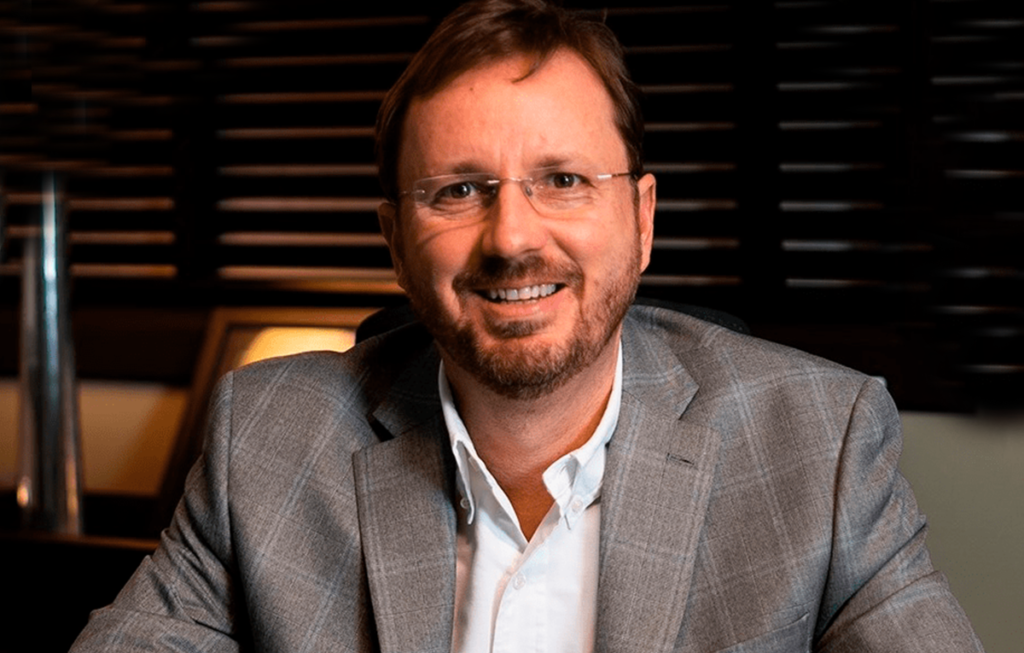 o-aviao-como-um-novo-cliente-do-agro-–-por:-marcos-fava-neves