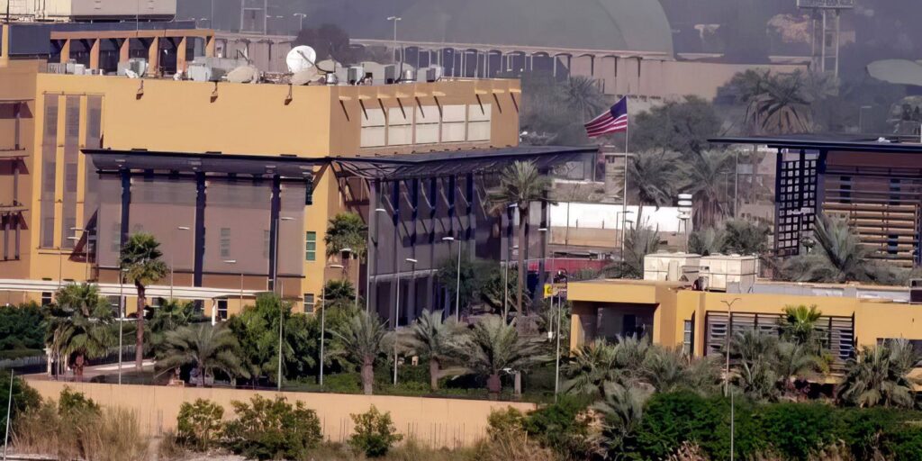 embaixada-dos-eua-em-bagda-sofre-ataque-com-foguetes