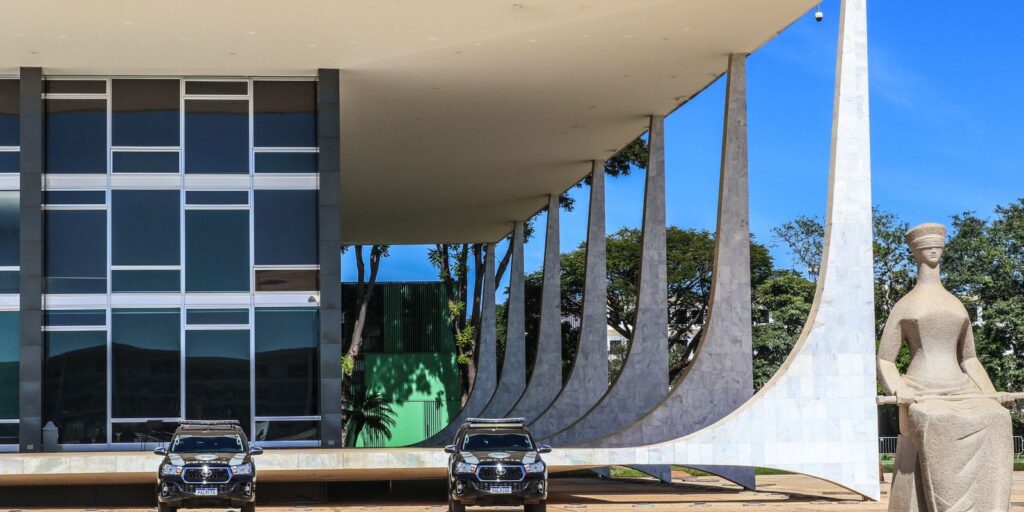 stf-marca-julgamento-de-mais-30-reus-por-atos-golpistas-de-8/1