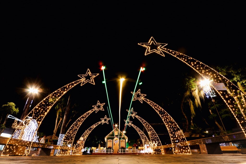 decoracao-do-natal-iluminado-espalha-amor-e-brilho-pela-cidade-de-cruz-das-almas