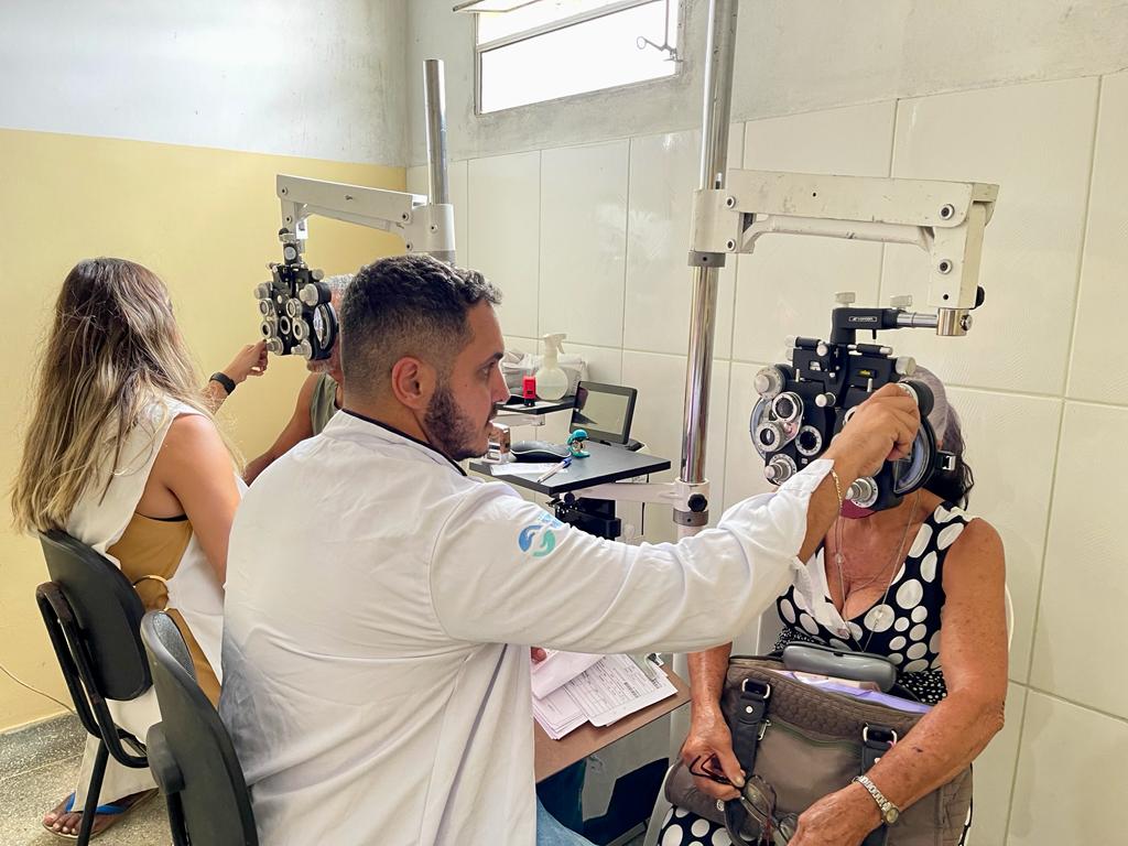 prefeitura-de-cruz-realiza-mais-800-atendimentos-oftalmologicos-em-parceria-com-a-associacao-olhar-para-o-proximo