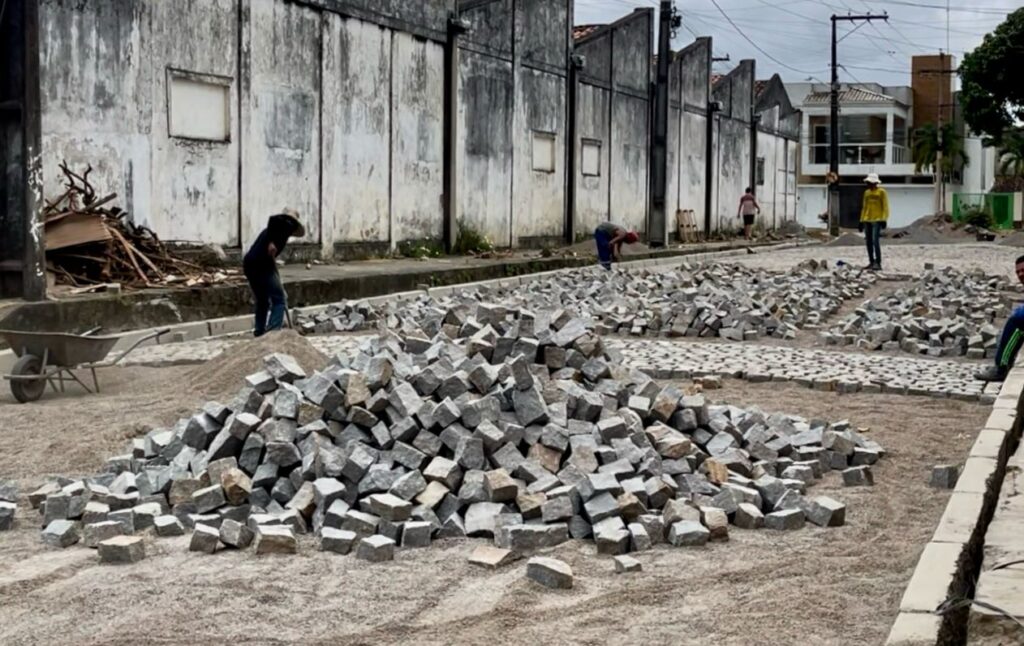 obras-de-pavimentacao-seguem-a-todo-vapor-nas-ruas-da-assembleia-em-cruz-das-almas