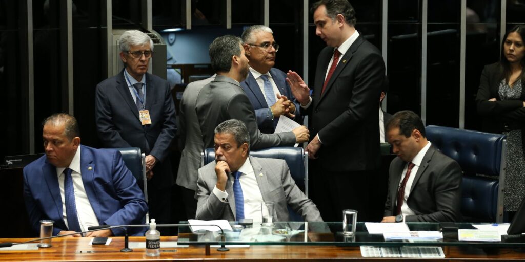 senado-aprova-taxacao-de-apostas-esportivas,-mas-desidrata-texto