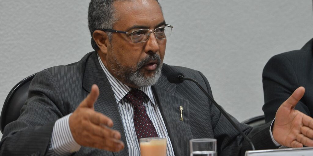 comissao-do-senado-aprova-reducao-de-jornada-sem-corte-no-salario