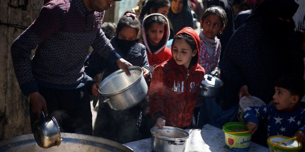 oms-alerta-que-criancas-estao-morrendo-de-fome-no-norte-de-gaza