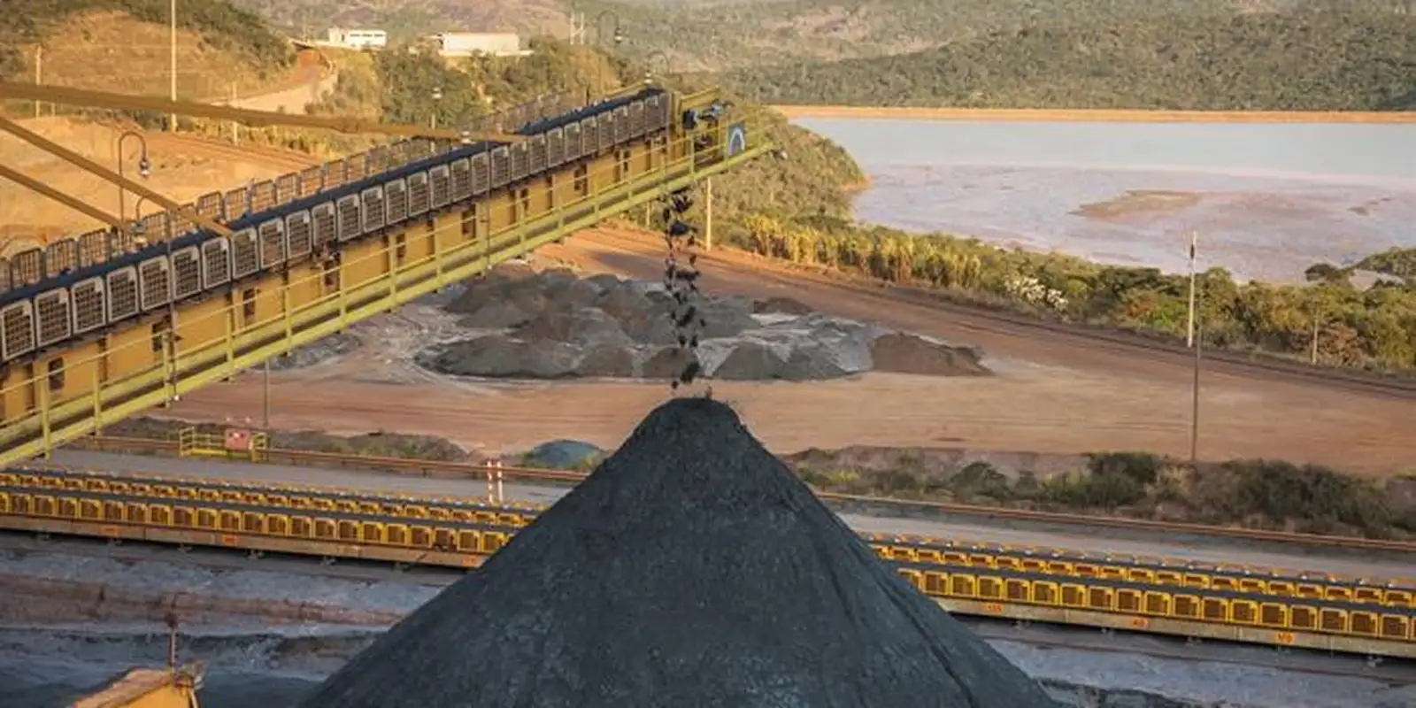 mineradoras-registram-alta-no-1o-trimestre-e-criticam-imposto-seletivo