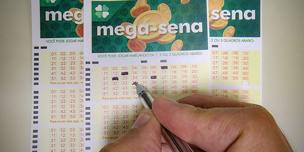 sem-ganhador,-mega-sena-acumula-e-premio-vai-a-r$-30-milhoes