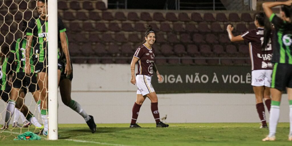 ferroviaria-vence-para-assumir-vice-lideranca-do-brasileiro-feminino