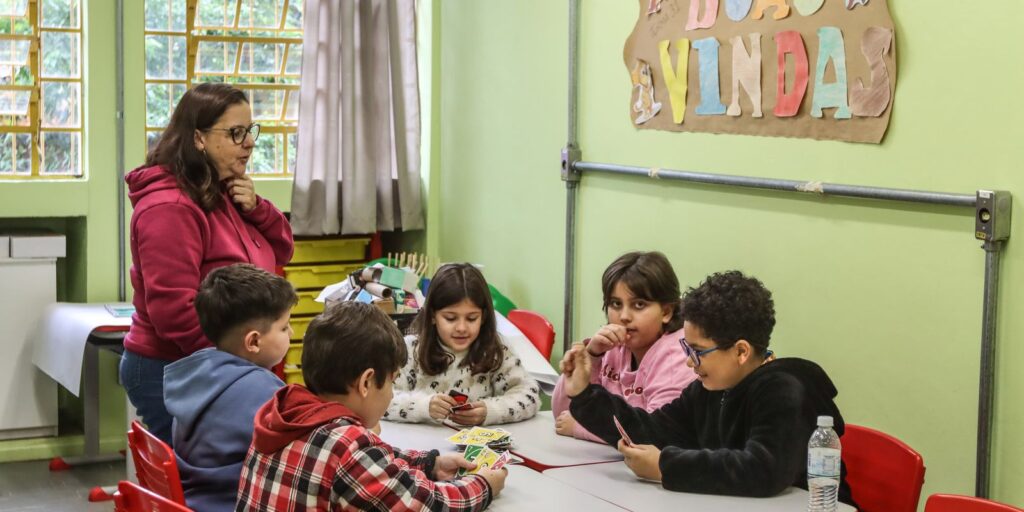 cerca-de-173-mil-estudantes-estao-sem-previsao-de-volta-as-aulas-no-rs