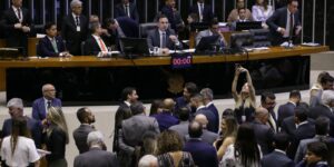 congresso-mantem-veto-de-bolsonaro-a-lei-em-defesa-da-democracia