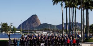 g20:-foto-oficial-reune-lideres-mundiais-sem-biden,-meloni-e-trudeau