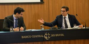 campos-neto-exalta-passagem-de-comando-no-banco-central