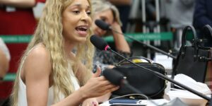 pgr-denuncia-deputado-por-injuria-contra-erika-hilton