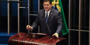 anistia-a-golpistas-nao-e-assunto-dos-brasileiros,-diz-alcolumbre