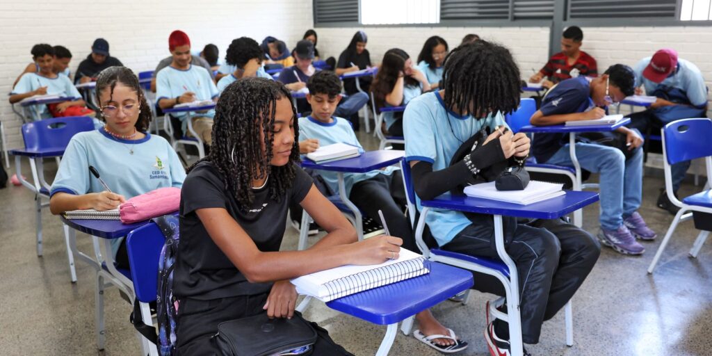 pe-de-meia-chega-hoje-para-quem-se-formou-no-ensino-medio-em-2024