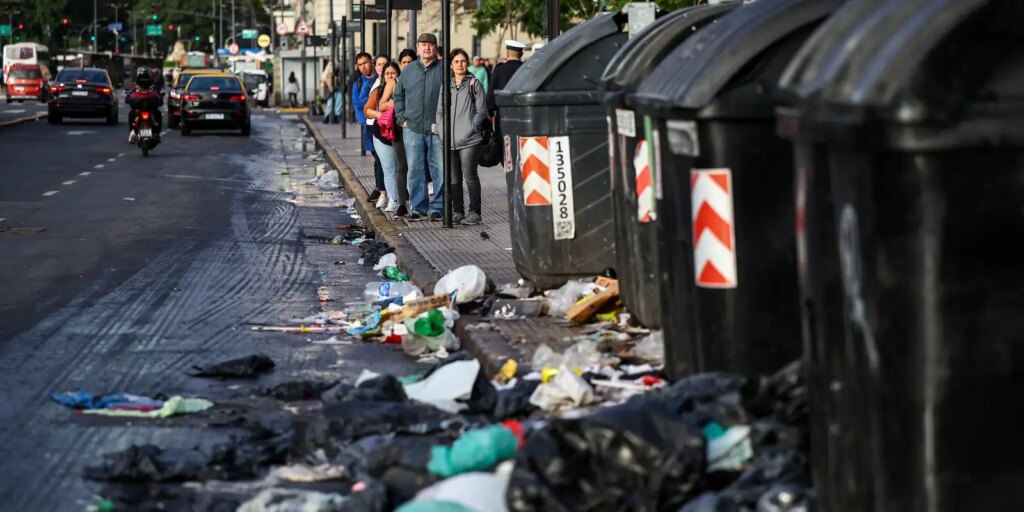 argentina-faz-terceira-greve-geral-contra-ajuste-fiscal-de-milei