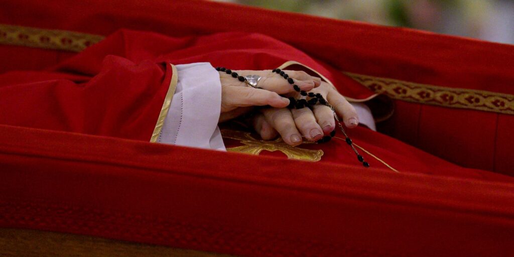 morte-do-papa-francisco:-“tudo-aconteceu-muito-rapido”,-diz-vaticano