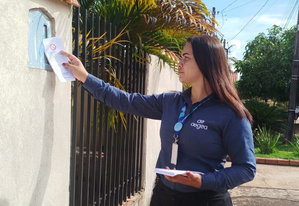 aguas-de-pimenta-bueno-realiza-visitas-e-orienta-moradores-sobre-obras-de-recomposicao-asfaltica