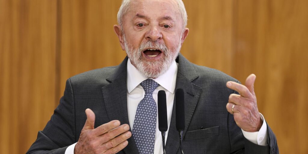 com-crise-de-labirintite,-lula-faz-exames-em-hospital-em-brasilia