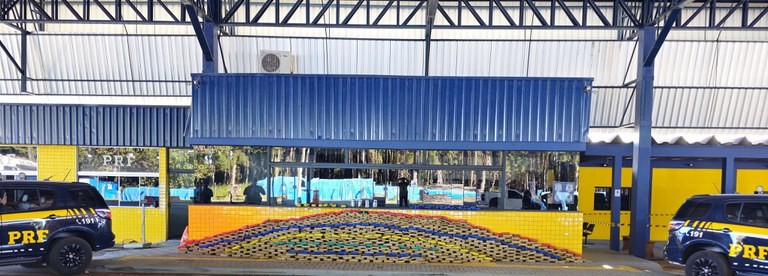 prf-apreende-mais-de-uma-tonelada-de-drogas-em-vilhena,-ro