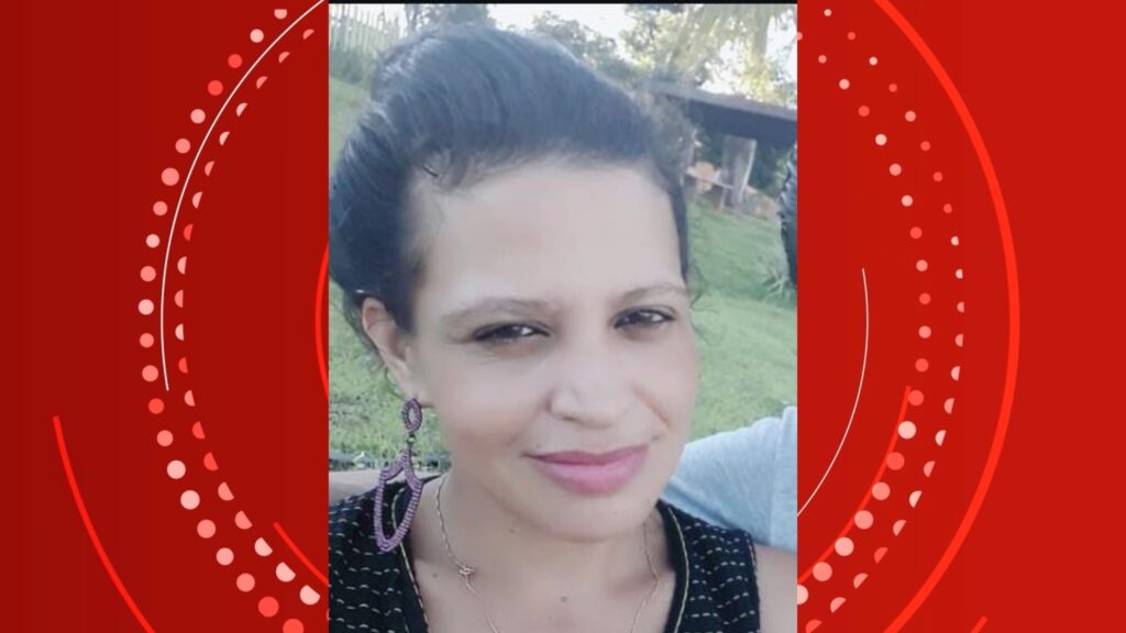 mulher-e-morta-a-tiros-dentro-de-casa-na-frente-dos-filhos-em-ro