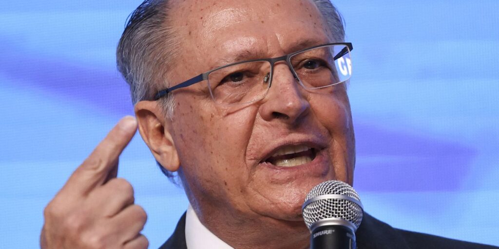 brasil-esta-conversando-“com-reserva”-com-estados-unidos,-diz-alckmin