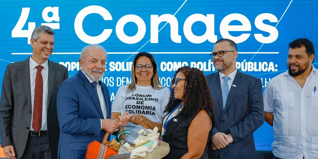 lula-diz-que-ja-convidou-trump-para-vir-ao-brasil-na-cop30