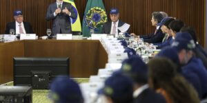 lula-reafirma-soberania-e-diz-que-brasil-nao-aceitara-ofensas