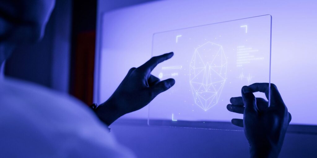 inteligencia-artificial-ameaca-aprendizado-da-escrita,-alerta-autor