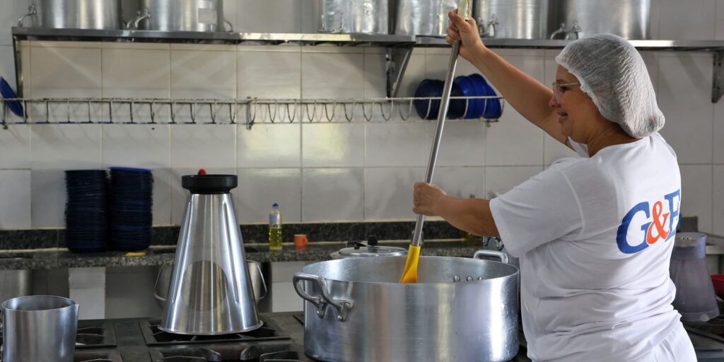 ceara-sanciona-lei-que-zera-ultraprocessados-na-merenda-ate-2027