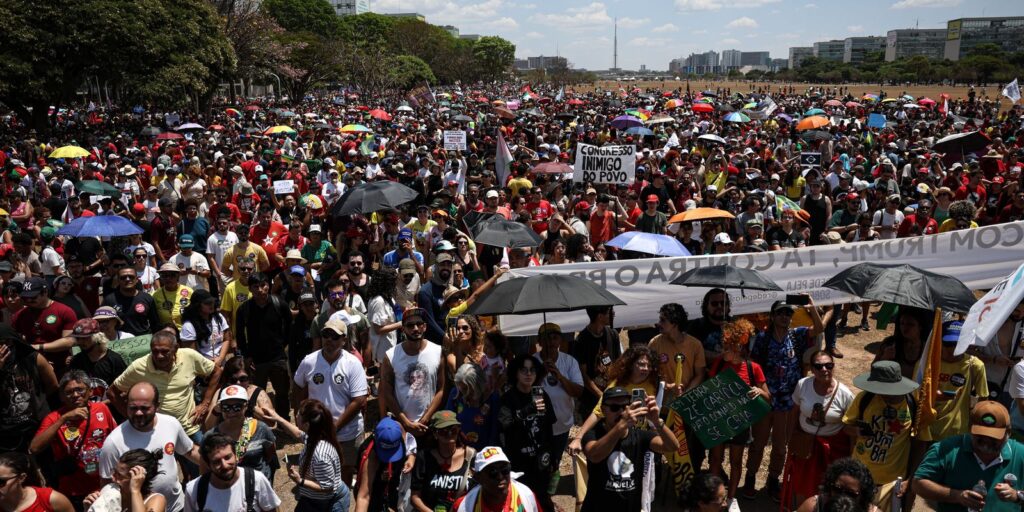 milhares-marcham-no-df-contra-anistia-a-golpistas-e-pec-da-blindagem