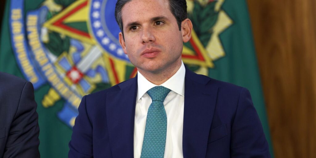 motta-afirma-que-isencao-do-ir-pode-entrar-em-pauta-na-semana-que-vem