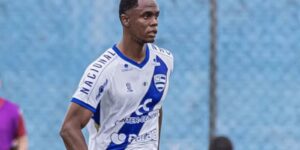 no-parana,-jogador-vitima-de-racismo-leva-punicao-maior-que-agressor