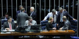 lula-deve-sancionar-isencao-do-ir-ate-dia-11,-diz-gleisi